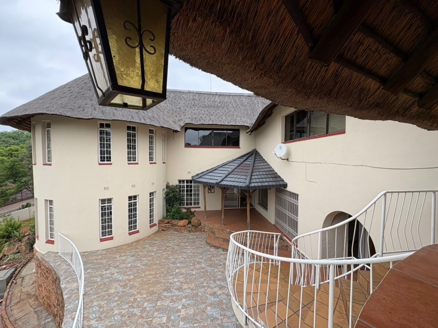 5 Bedroom Property for Sale in Protea Park North West